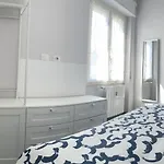 Moderno 85mq Con 2 Bagni E Posto Auto Nel Cortile Interno Апартаменты Рим