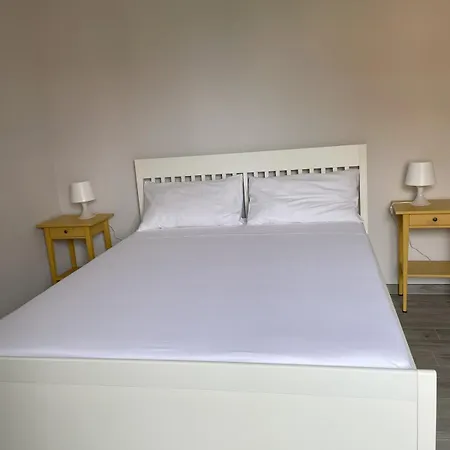 Moderno 85mq Con 2 Bagni E Posto Auto Nel Cortile Interno *