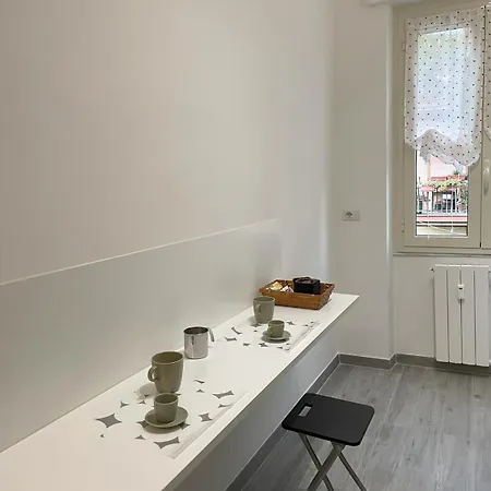 Moderno 85mq Con 2 Bagni E Posto Auto Nel Cortile Interno Διαμέρισμα *