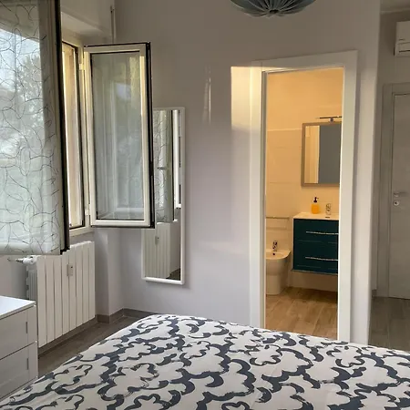 Moderno 85mq Con 2 Bagni E Posto Auto Privato روما