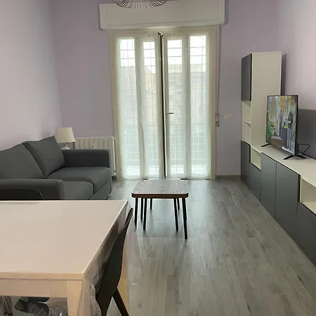 Daire Moderno 85mq Con 2 Bagni E Posto Auto Nel Cortile Interno *